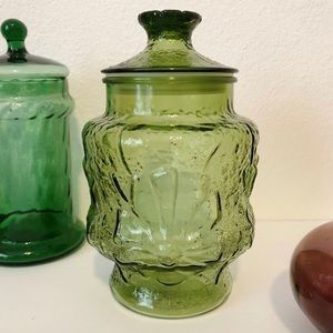 Vintage 1970’s MCM Avocado Green Anchor Hocking Glass Daisy Canister